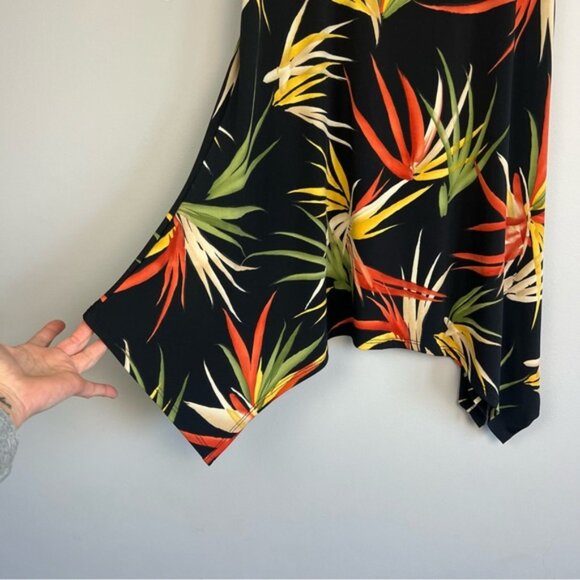 Jostar Tropical Leaf Print Sleeveless Tunic Top - Picture 3 of 5